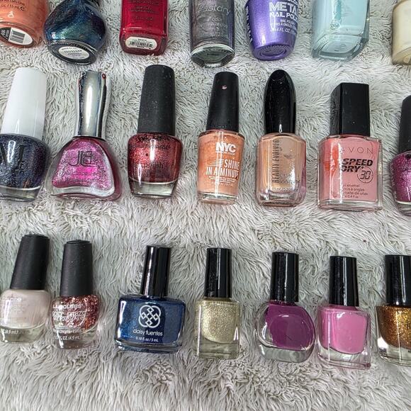 Lot of 40 Assorted Nail Polishes Gel, Glitter, Metallic, Matte Shades - Picture 7 of 16